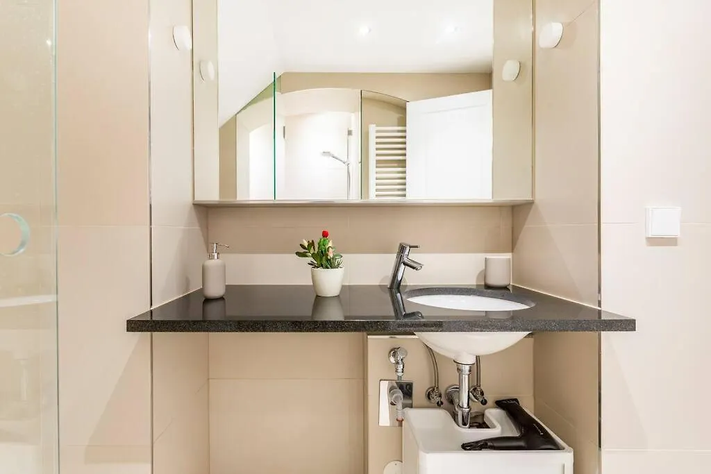 Sleek Design In Trendy Mitte Daire Berlin