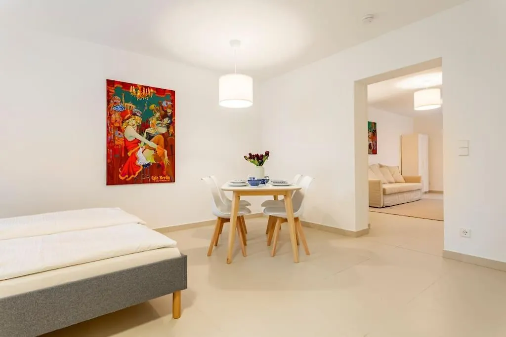 Sleek Design In Trendy Mitte Daire Berlin 0*,