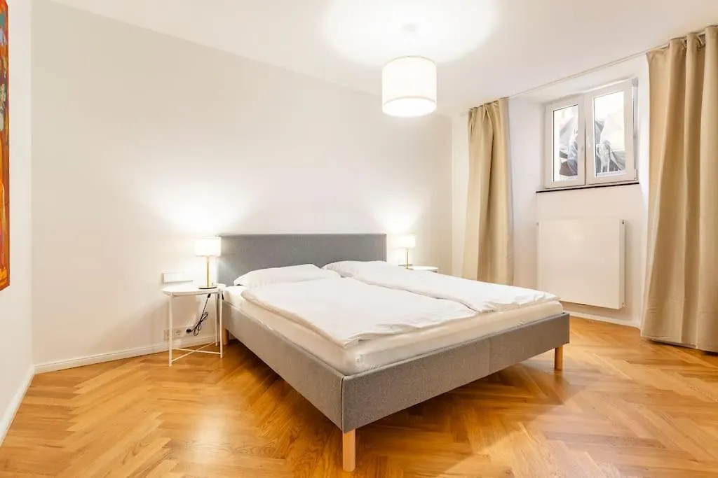 Sleek Design In Trendy Mitte Daire Berlin 0*,  Almanya